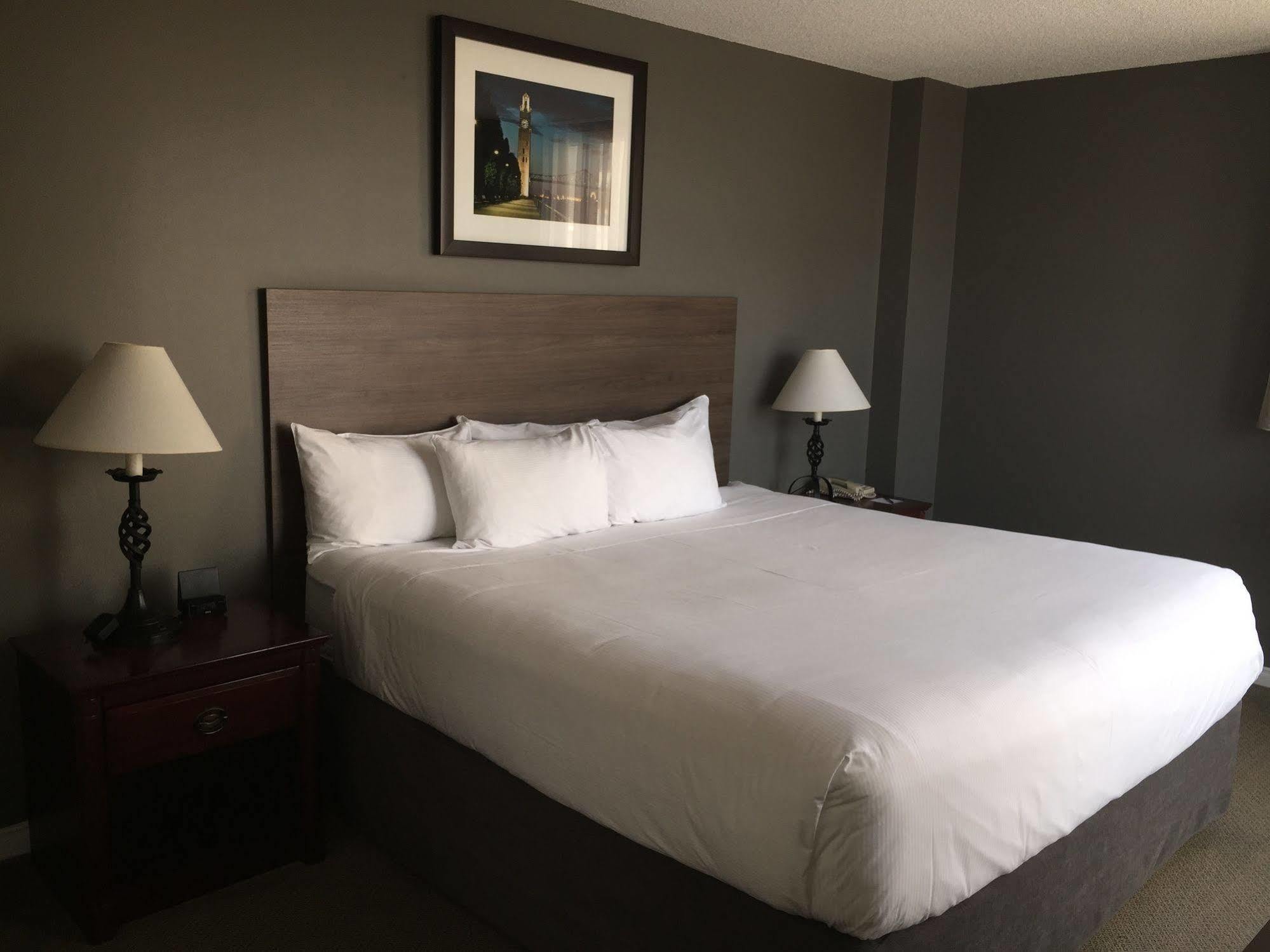 Faubourg Centre-ville Downtown Hotel Montréal